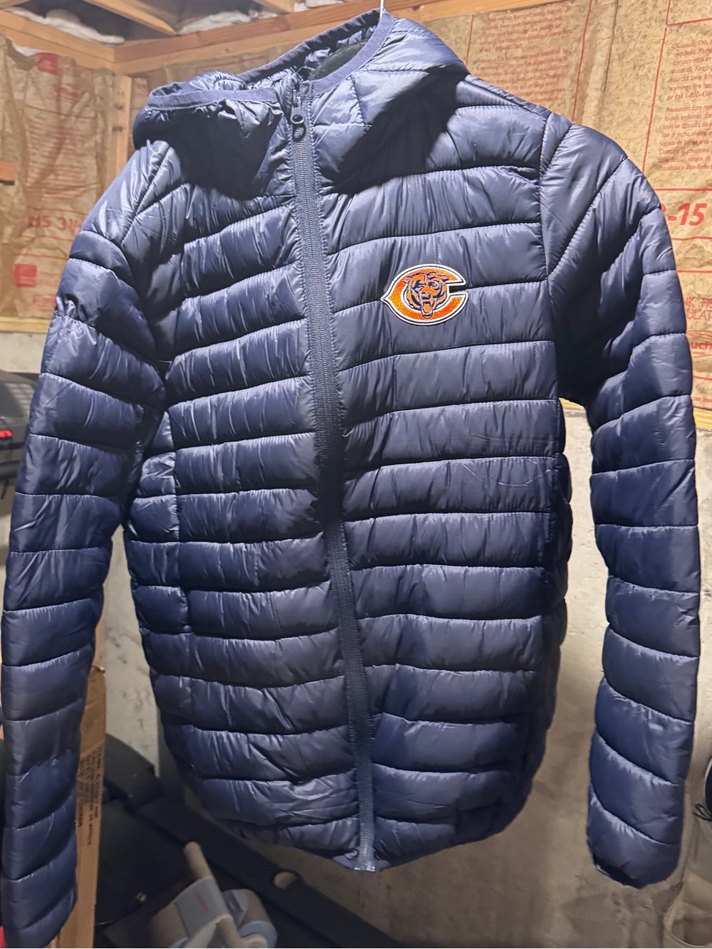 NFL Chicago Bears Quilted Hooded Puffer Medium Jacket. SUPER NICE